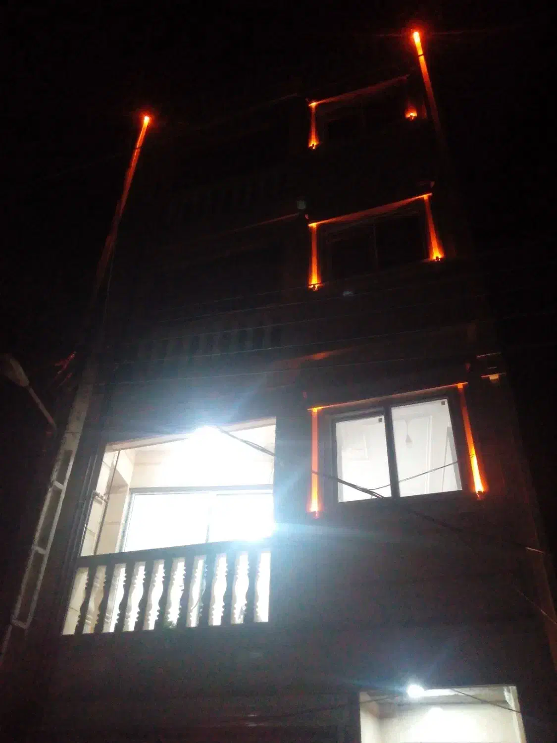 فروش ساختمان یکجا/ 428 متر بنا / (گیلان رستم آباد)|فروش آپارتمان|رستم‌آباد, |دیوار