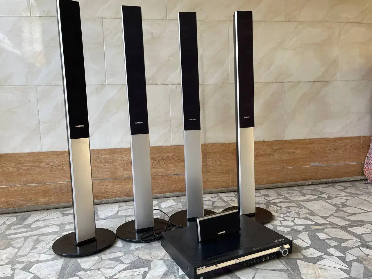 سینما خانگی با چهار باند در حد نو|سیستم صوتی خانگی|بابل, |دیوار