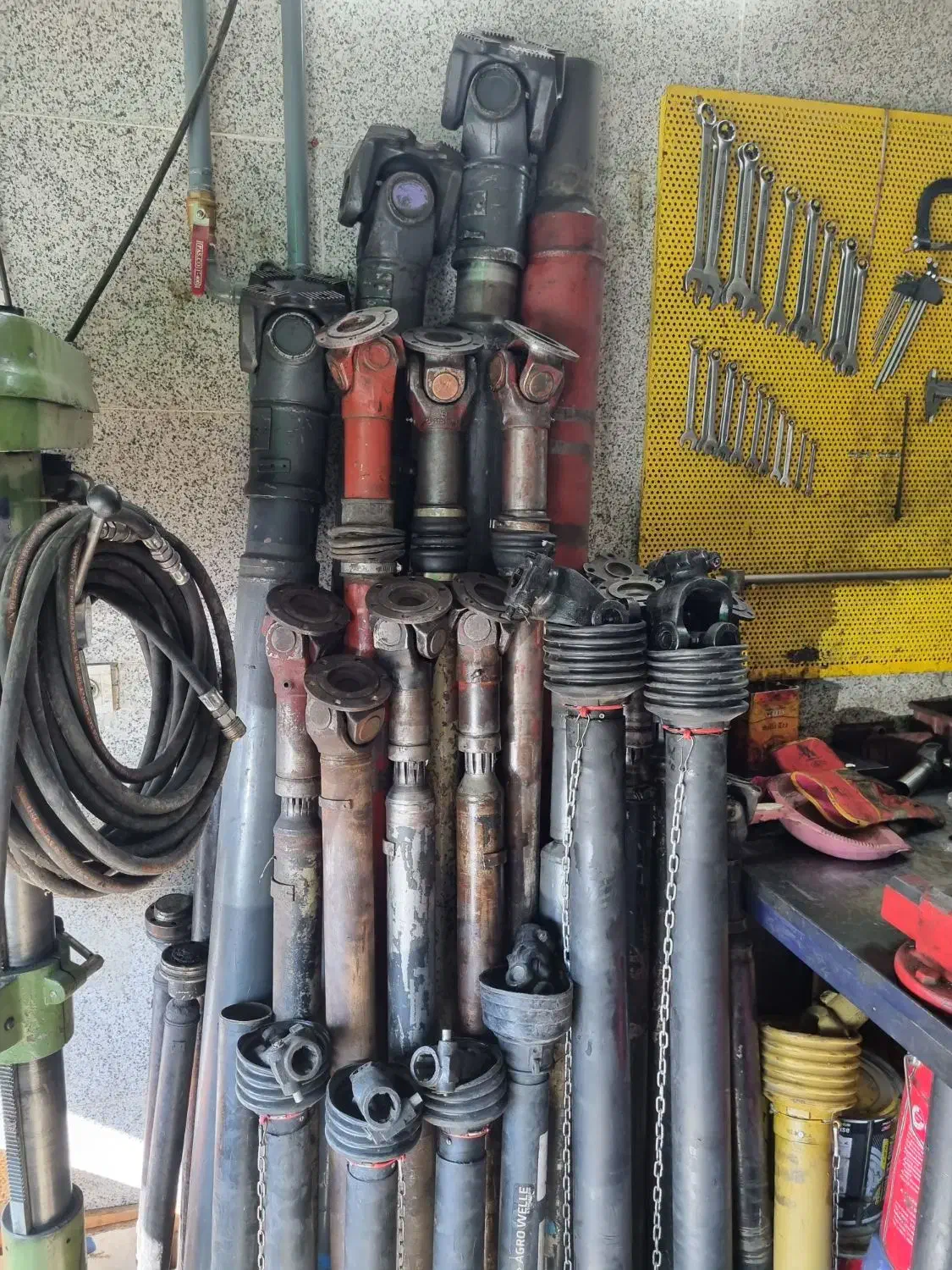 کارگر تراشکار نیمه ماهر  کارگر ساده تعمیر گاردان|استخدام صنعتی، فنی، مهندسی|قدس, هفت جوی|دیوار