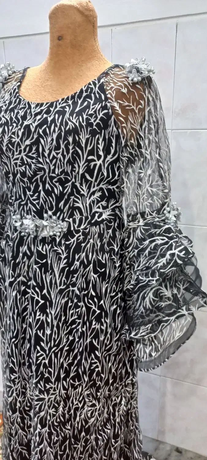 لباس مجلسی|لباس|کاشان, قطب راوندی|دیوار