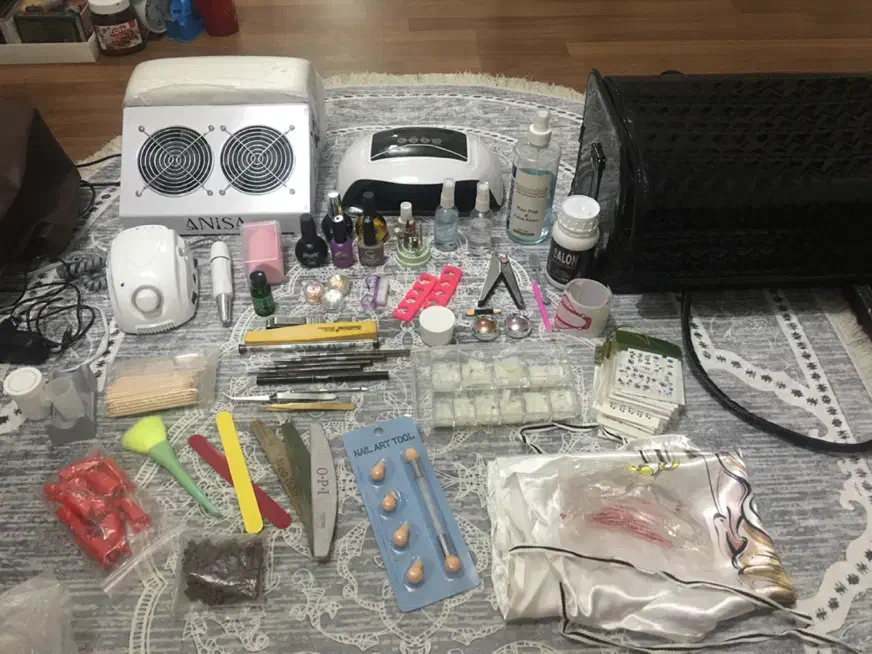 وسایل کاشت ناخن|آرایشی، بهداشتی، درمانی|تبریز, |دیوار