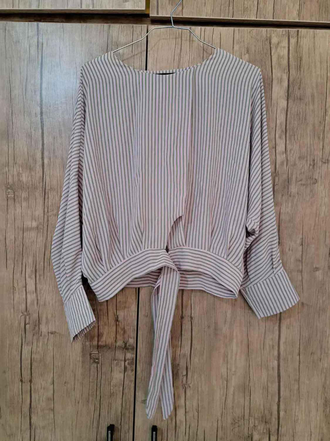 شومیز|لباس|بروجرد, |دیوار