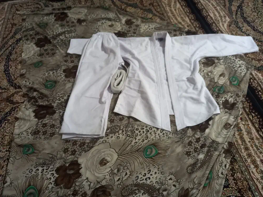 لباس جودو|لباس|هشتگرد, هشتگرد قدیم|دیوار