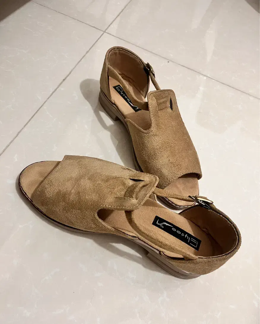 صندل زنانه ۳۸/۳۹|کیف، کفش، کمربند|اسلام‌‌آباد غرب, |دیوار