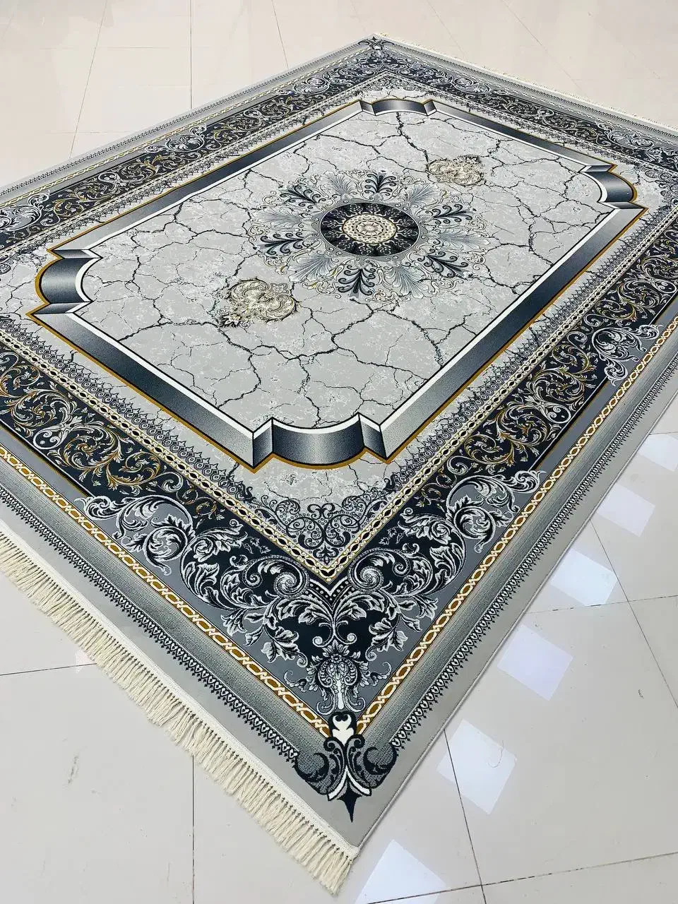 فرش خوب ویترین نقره ای/اکبندداخل کاور|فرش|کرج, کمالشهر|دیوار