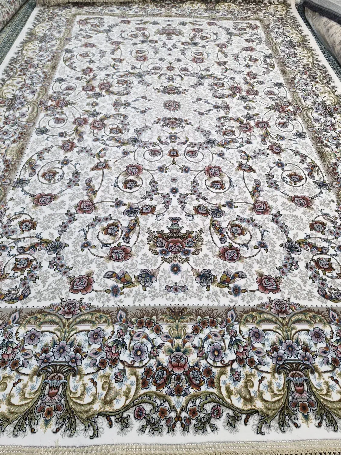 جفت ۶متری ۷۰۰شانه نو آکبند، فرش فراشی|فرش|مشهد, فاطمیه|دیوار