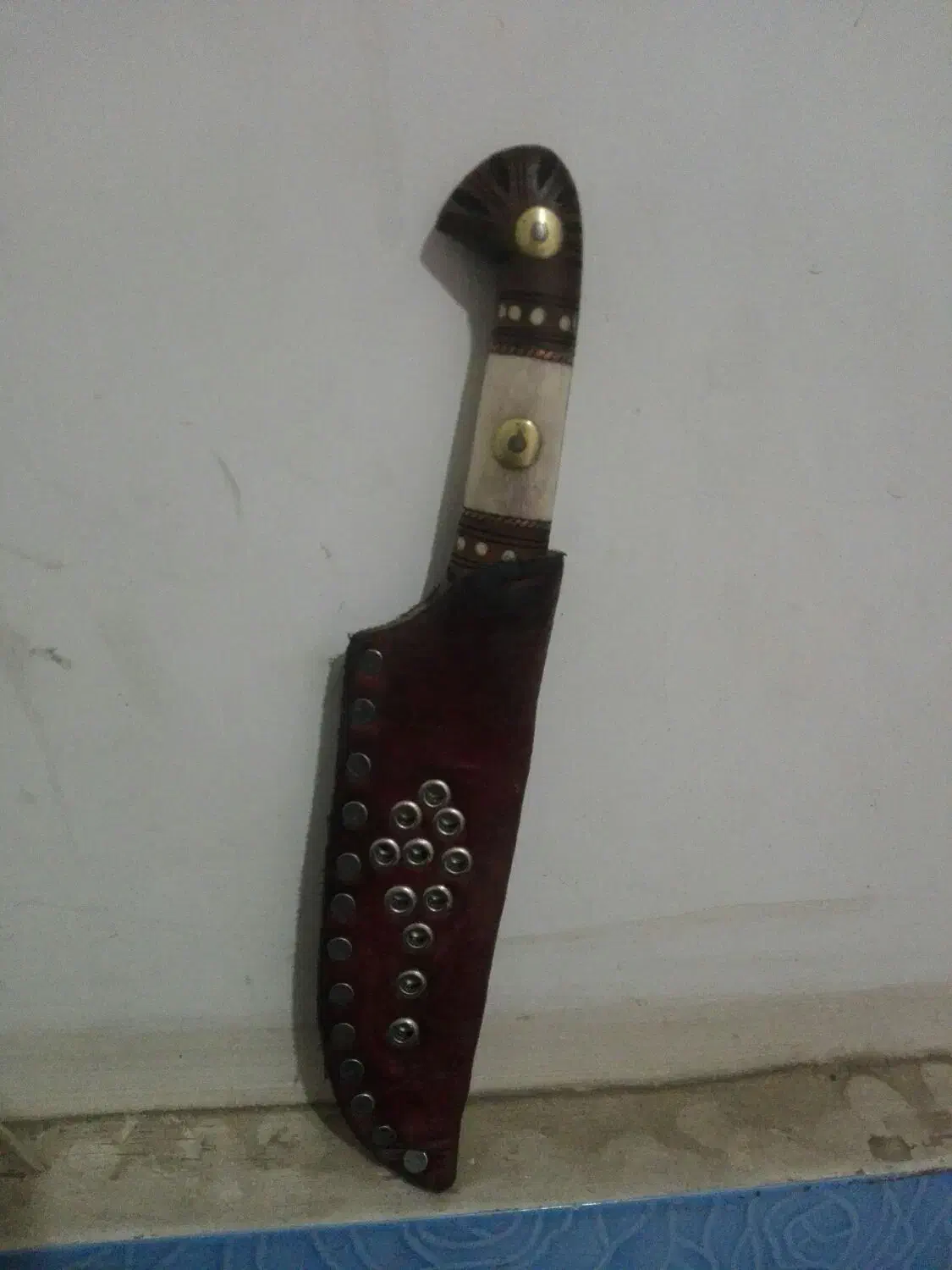 چاقو فولاد زدزنگ باغلاف چرم|کلکسیون اشیاء عتیقه|قم, زند آباد|دیوار