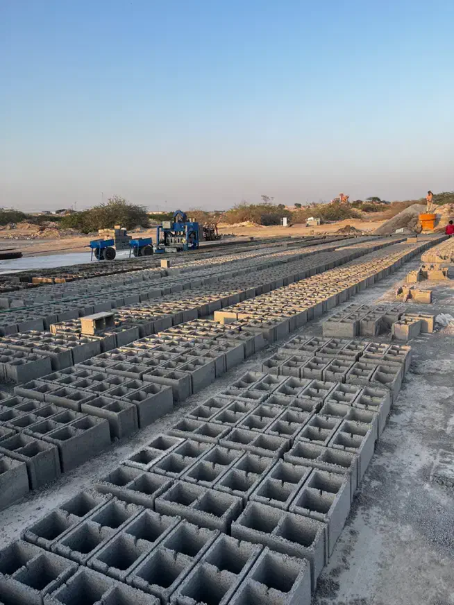 بلوک سیمانی درجه یک با بهترین قیمت|مصالح و تجهیزات ساختمان|بندرعباس, |دیوار