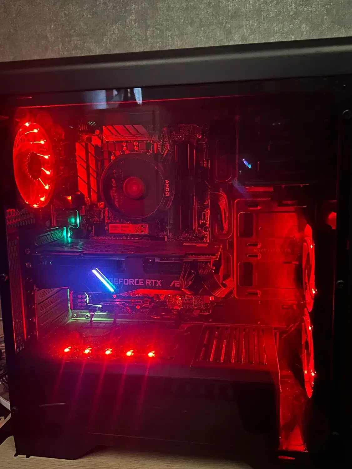 کیس گیمینگ|رایانه رومیزی|بروجرد, |دیوار