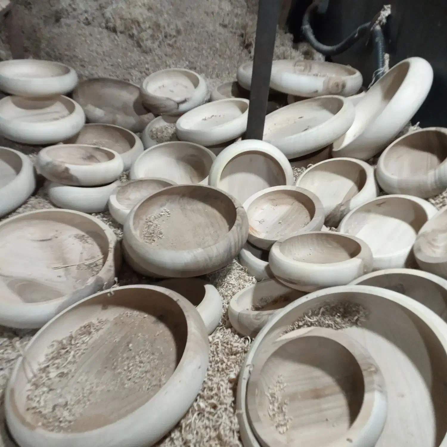 نیازمند نیرو در کارگاه ظروف چوبی|استخدام صنعتی، فنی، مهندسی|مینودشت, |دیوار