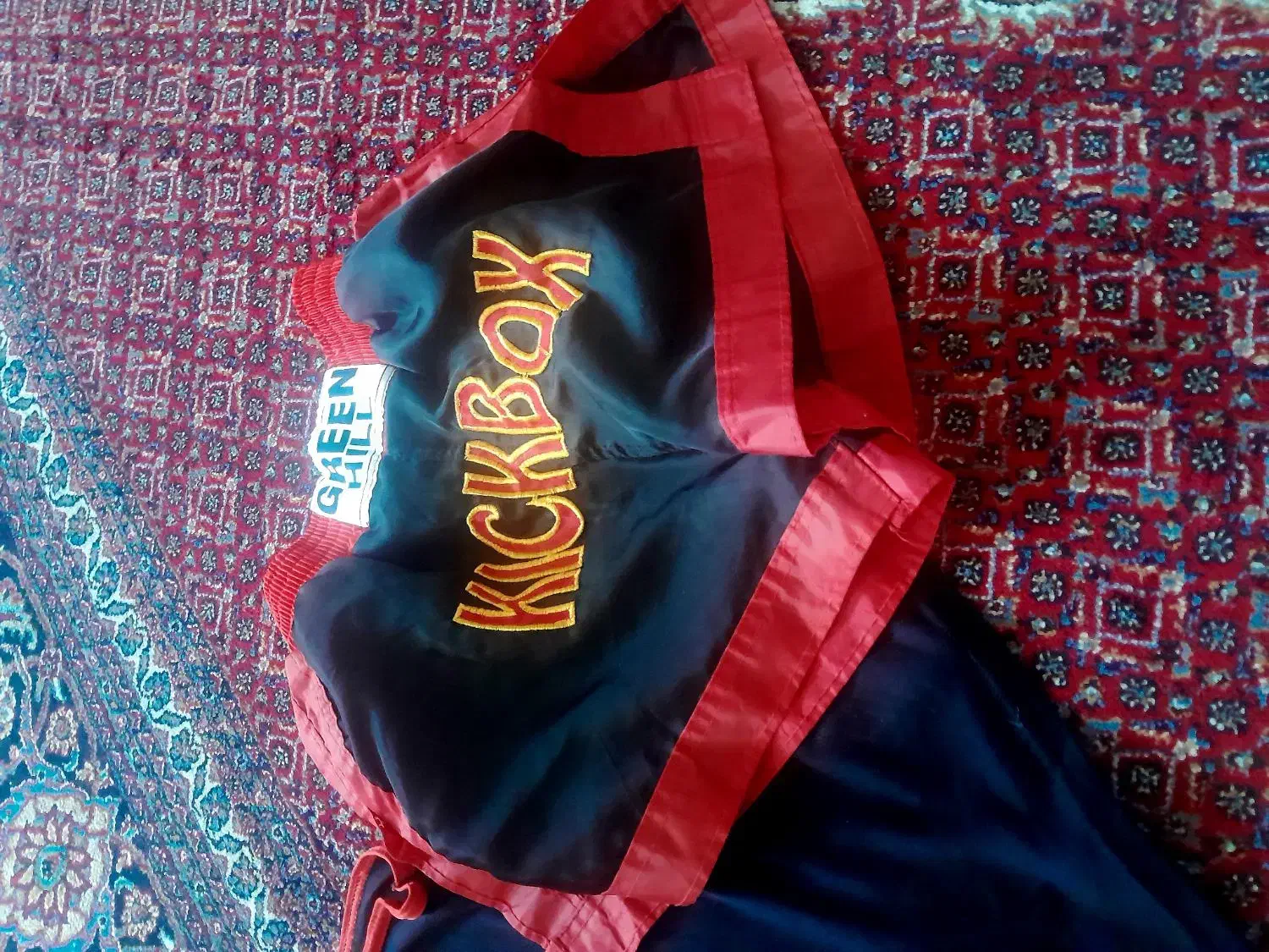 دست کش بوکس و لباس|لباس|کوهدشت, |دیوار