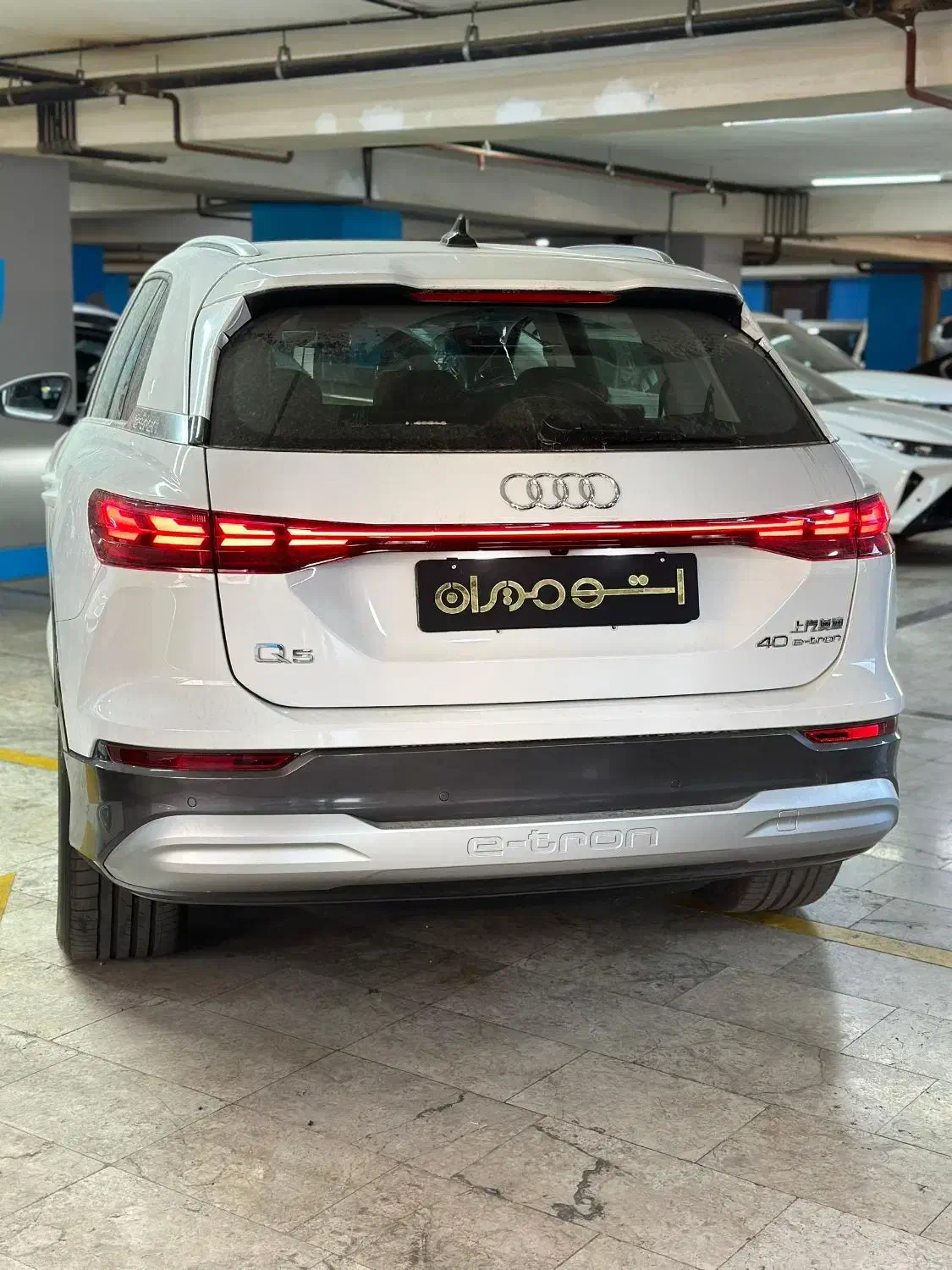 ایودی/ائودی Q5 تیپ1 2024 سیلور (اتومدیران)|خودرو سواری و وانت|تهران, قبا|دیوار