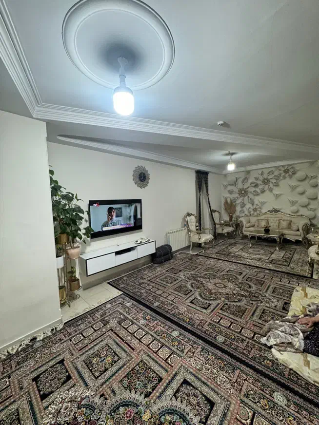 84متر/اسانسور/پارکینگ /کابینت های گلس درجه یک|اجارهٔ آپارتمان|تهران, جی|دیوار