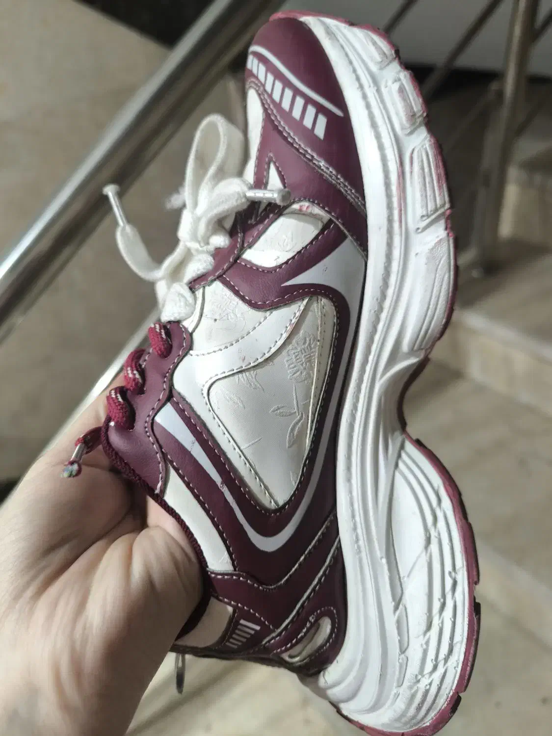 کفش گلدوزی دار|کیف، کفش، کمربند|تهران, علم و صنعت|دیوار