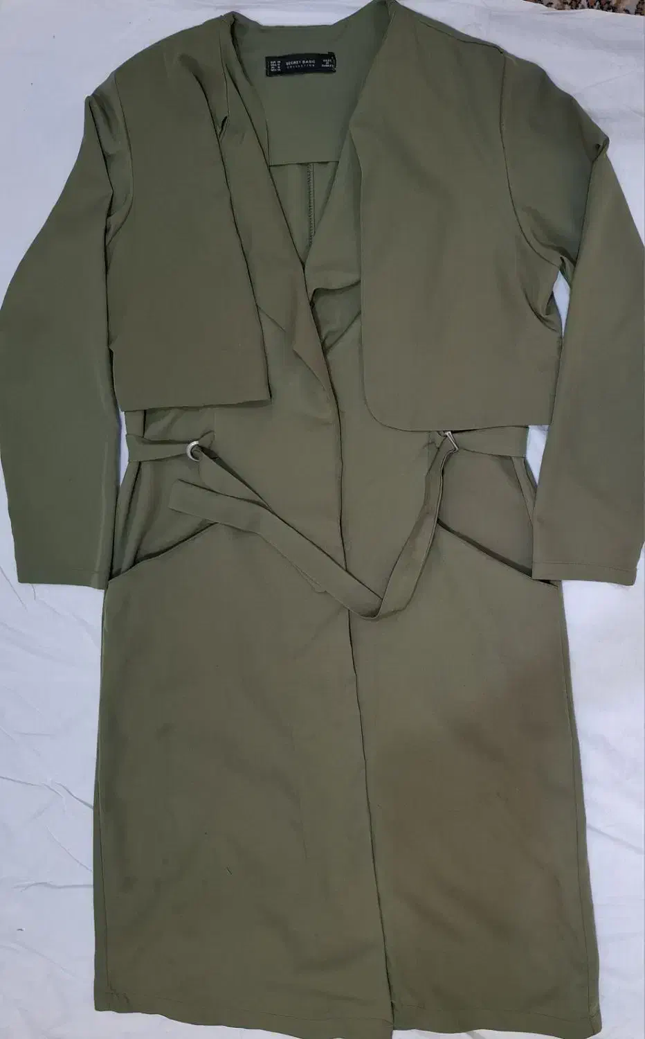 تعدادیپالتو لباسباقیمتبسیارمناسببفروشمیرسد|لباس|آبادان, |دیوار