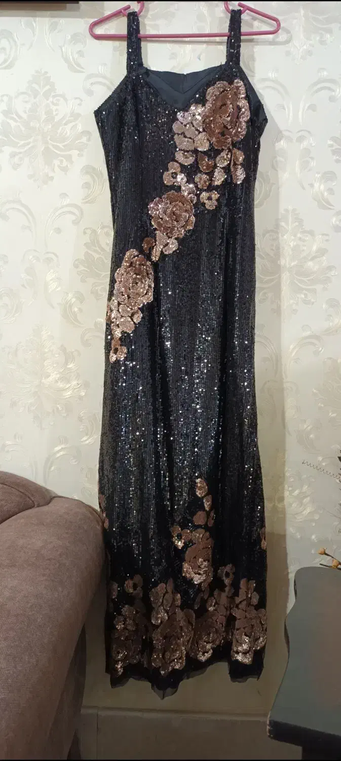 لباس مجلسی|لباس|اصفهان, گلزار|دیوار