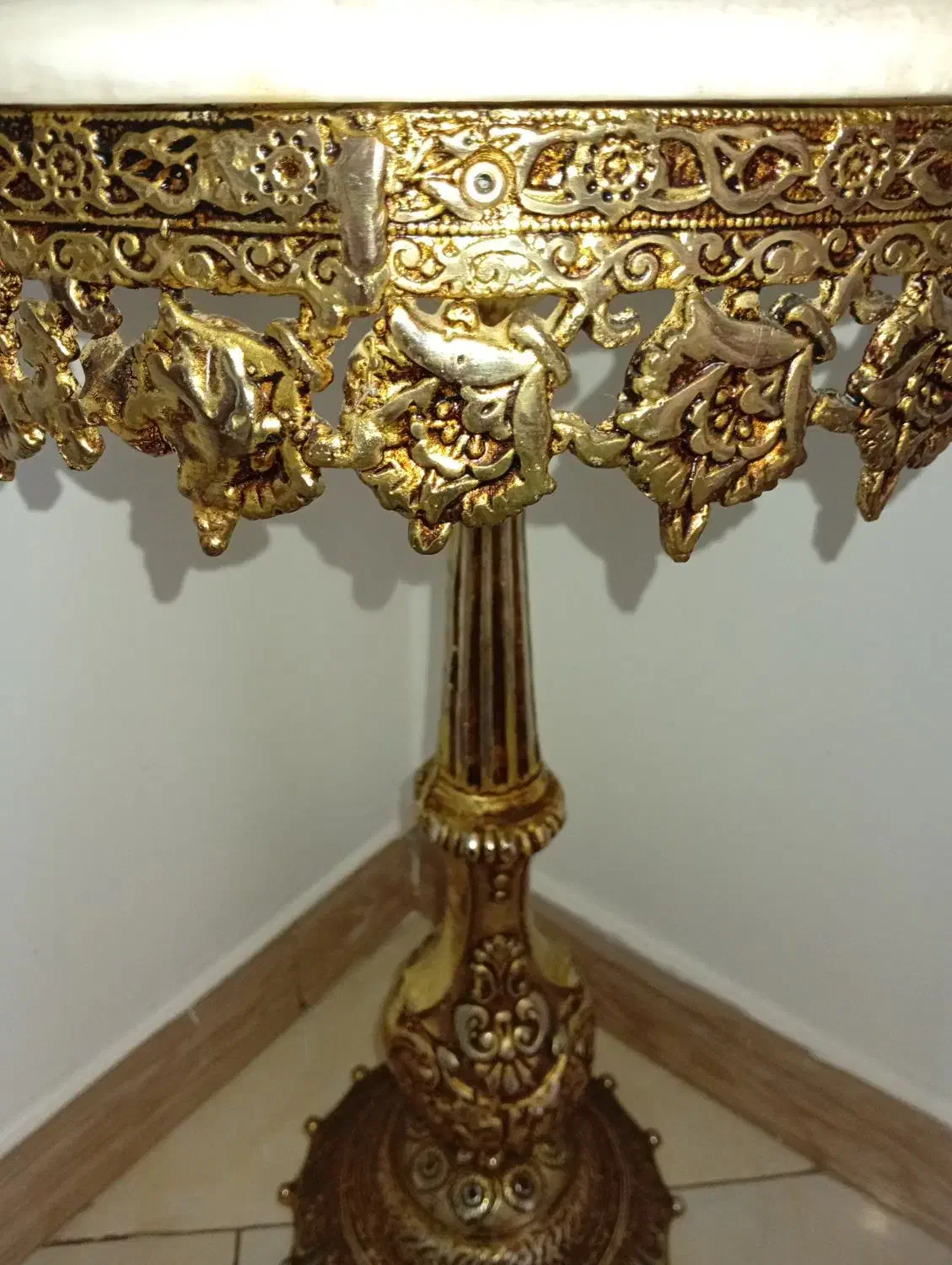 میز تلفن بهمراه تلفن سلطنتی|میز تلفن|مشهد, فاطمیه|دیوار