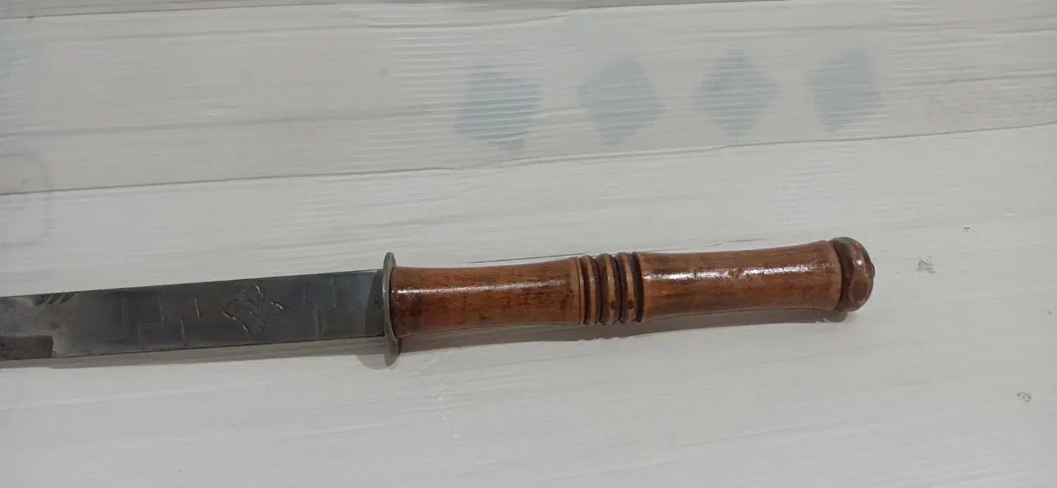 شمشیر|کلکسیون اشیاء عتیقه|سنندج, |دیوار
