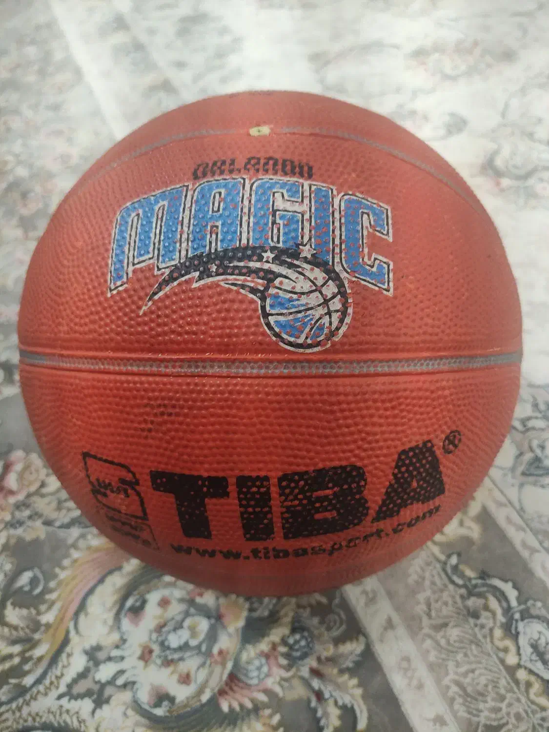 توپ بسکتبال سایز 6 سالم و بی مشکل|ورزشهای توپی|ایلام, |دیوار