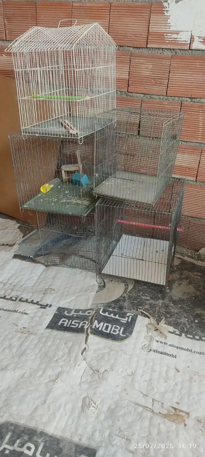 ۵عدد قفس صحیح و سالم معاوضه با کبوتر هرچی|لوازم جانبی حیوانات|اردبیل, |دیوار