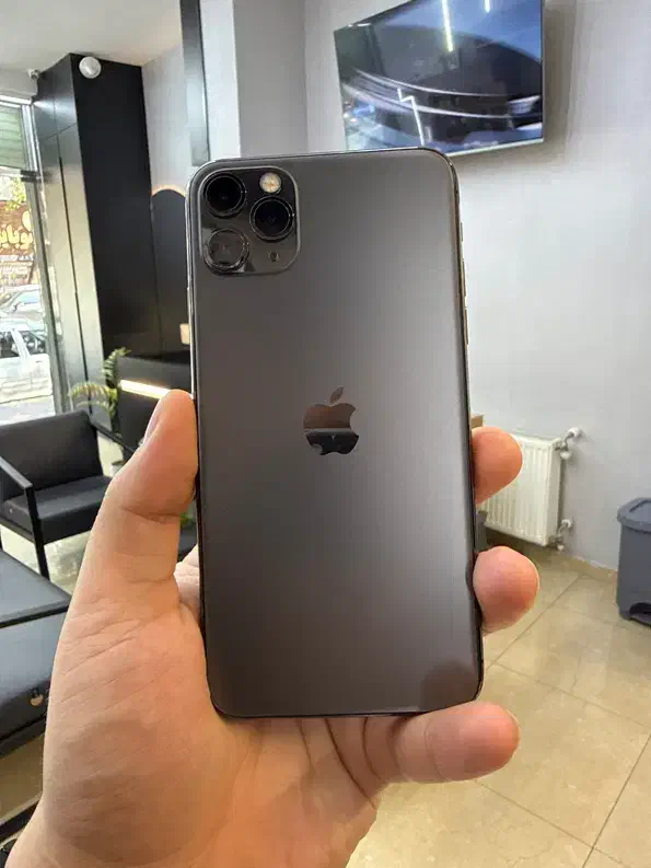 ۱۱ پرومکس ۲۵۶|موبایل|لاهیجان, شیشه گران|دیوار