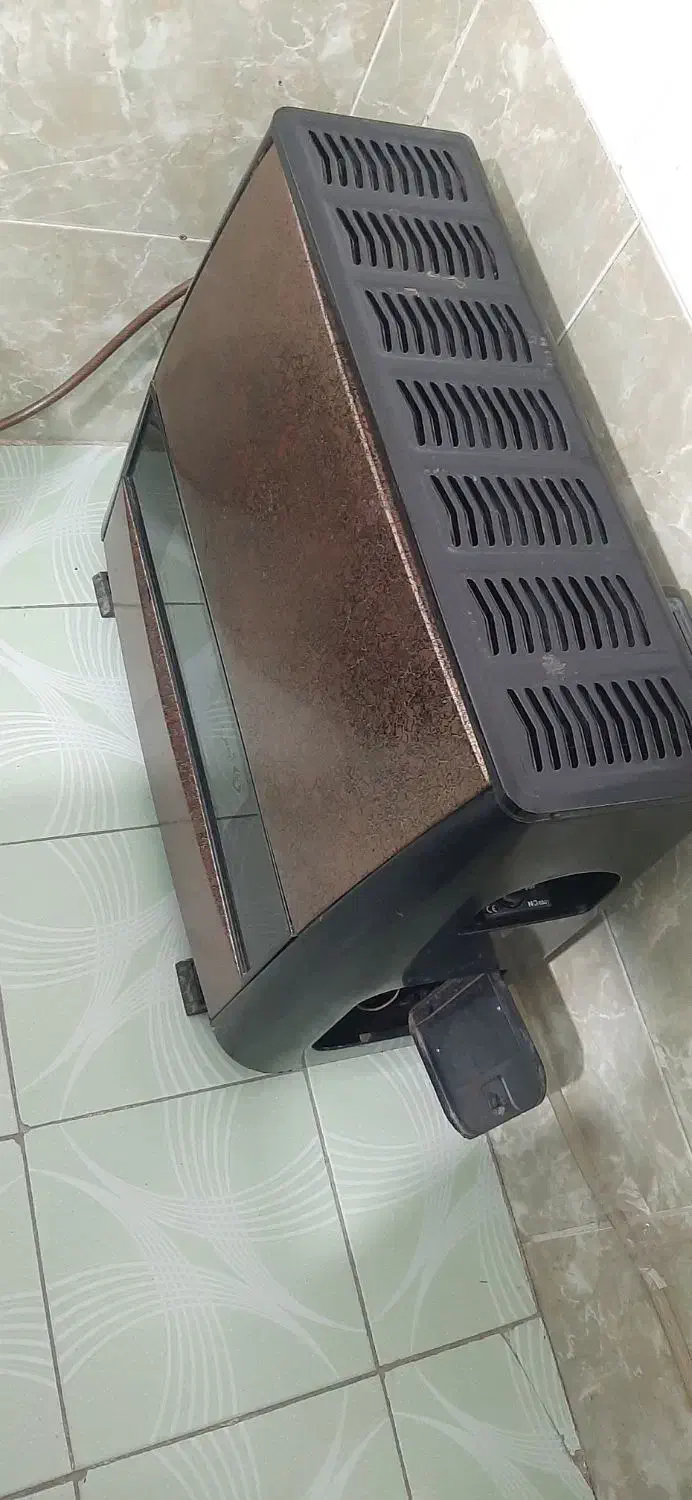 بخاری بزرگ فروشی سالم بشرط تست در منزل گرمایش خوب|بخاری، هیتر، شومینه|بجنورد, |دیوار