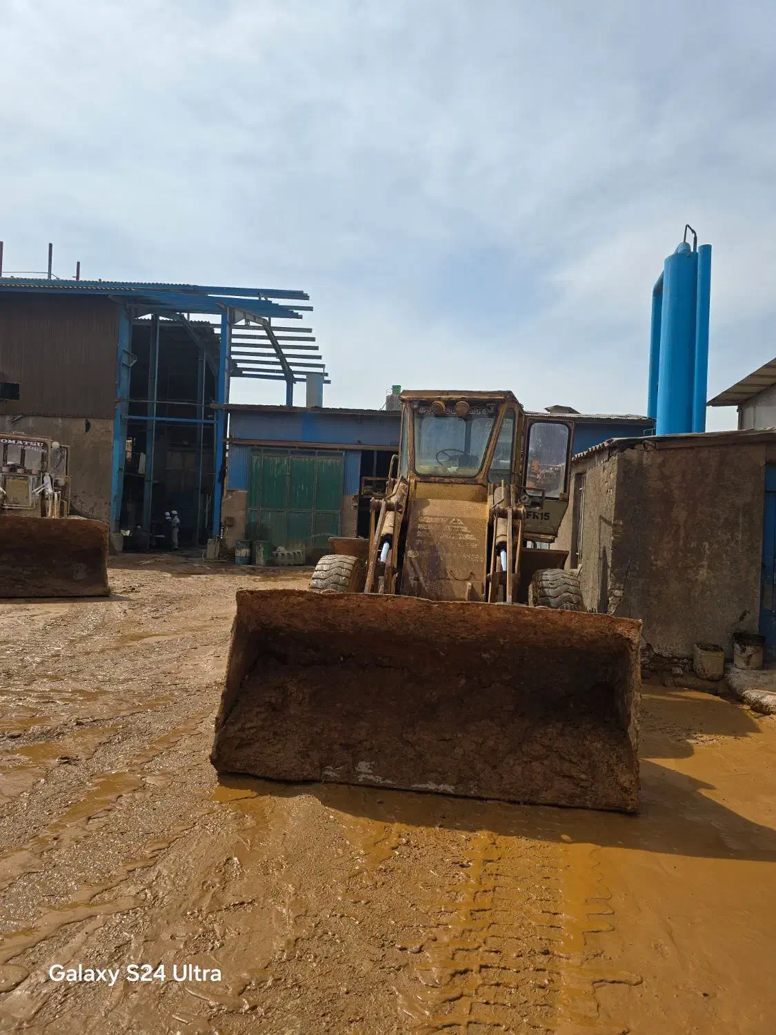 لودر اف ار ۱۵|خودرو سنگین|زنجان, |دیوار