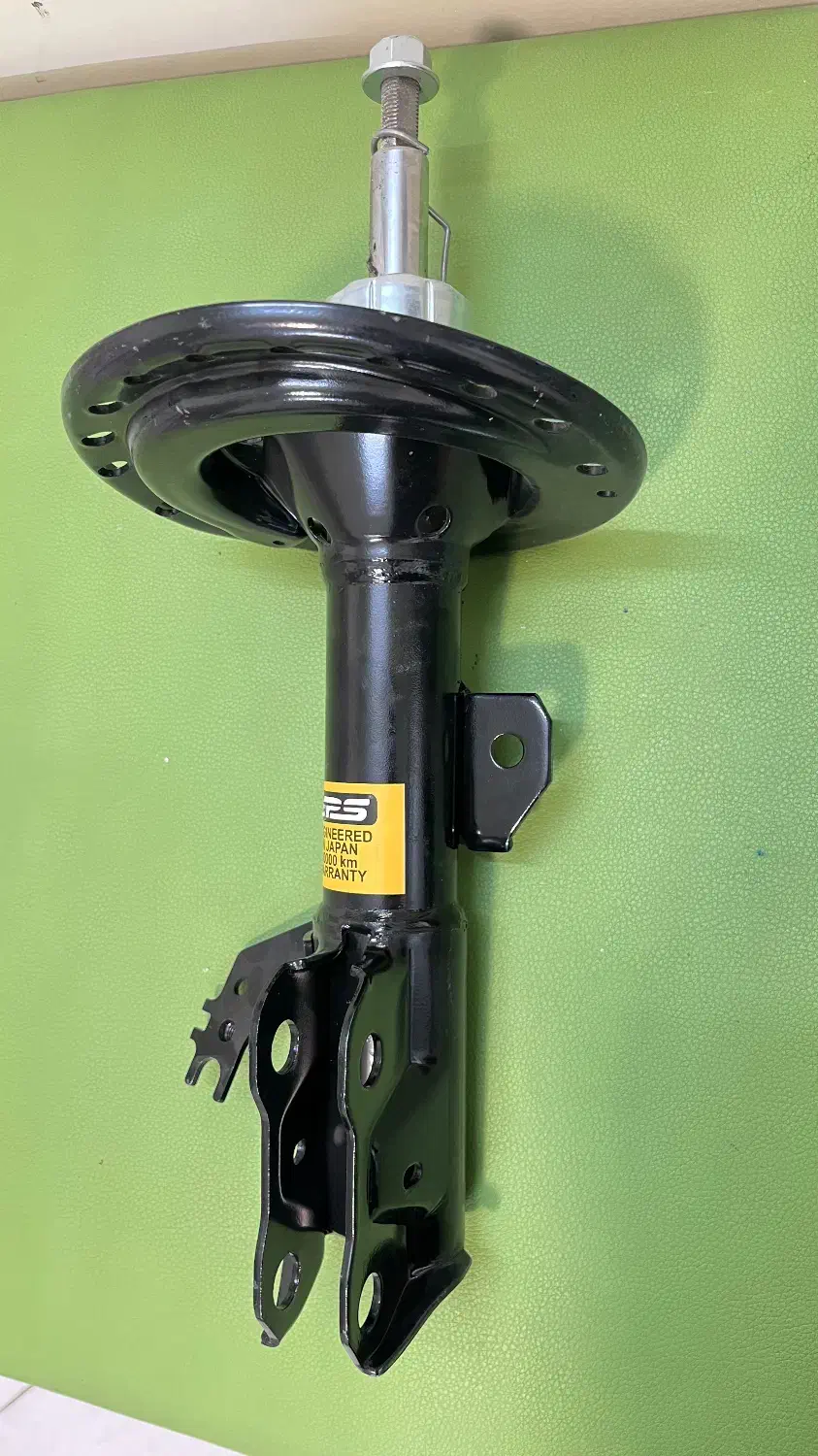 کمک فنر تویوتا کمری|قطعات یدکی و لوازم جانبی|قم, قلعه یزدیها|دیوار