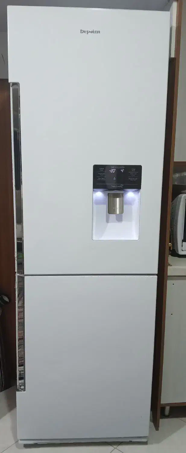 یخچال دیپوینت ۲۴ فوت کاملا سالم|یخچال و فریزر|دماوند, گیلاوند|دیوار