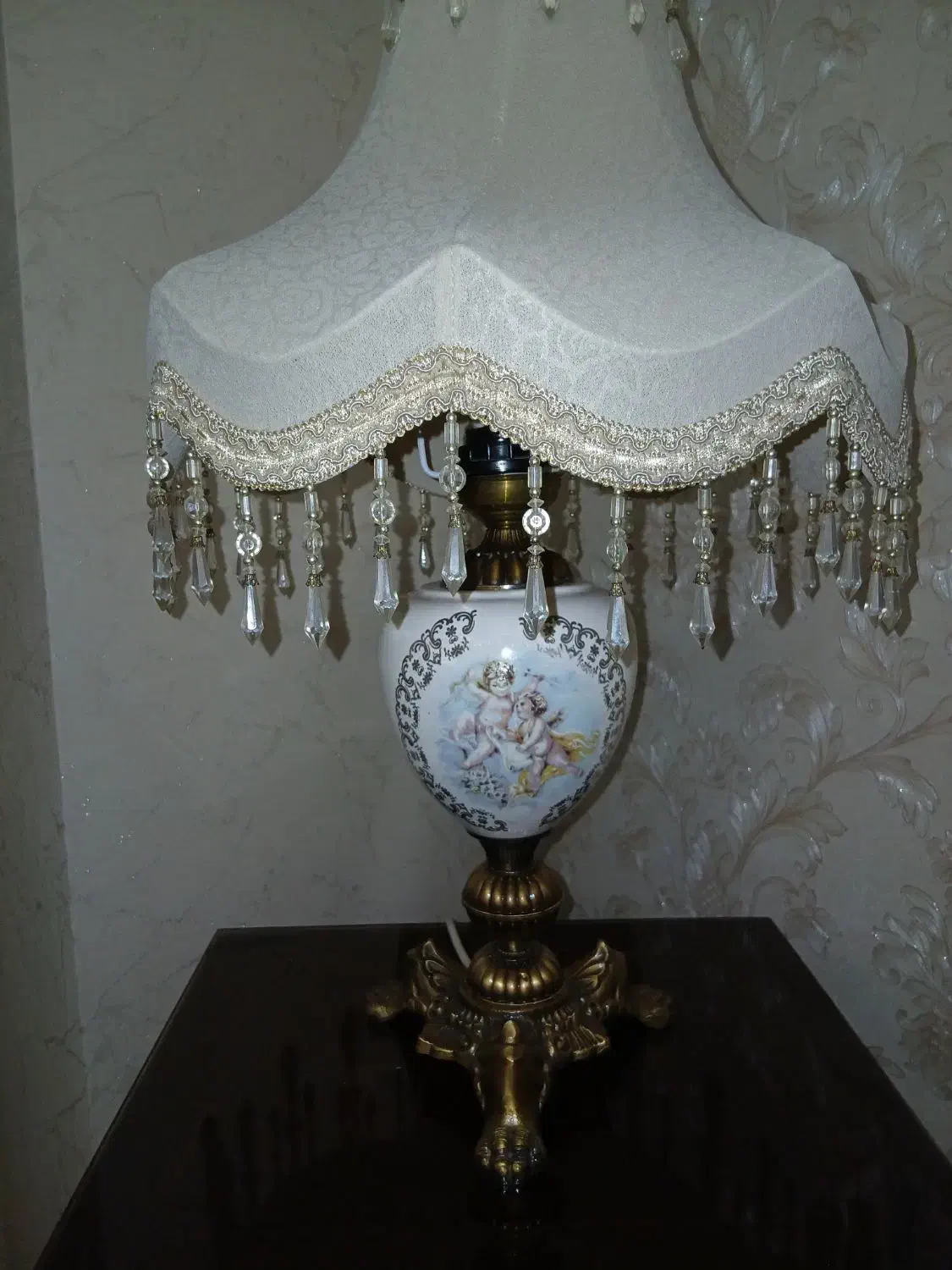 آباژور برنزی طرح فرشته|چراغ خواب و آباژور|تبریز, |دیوار