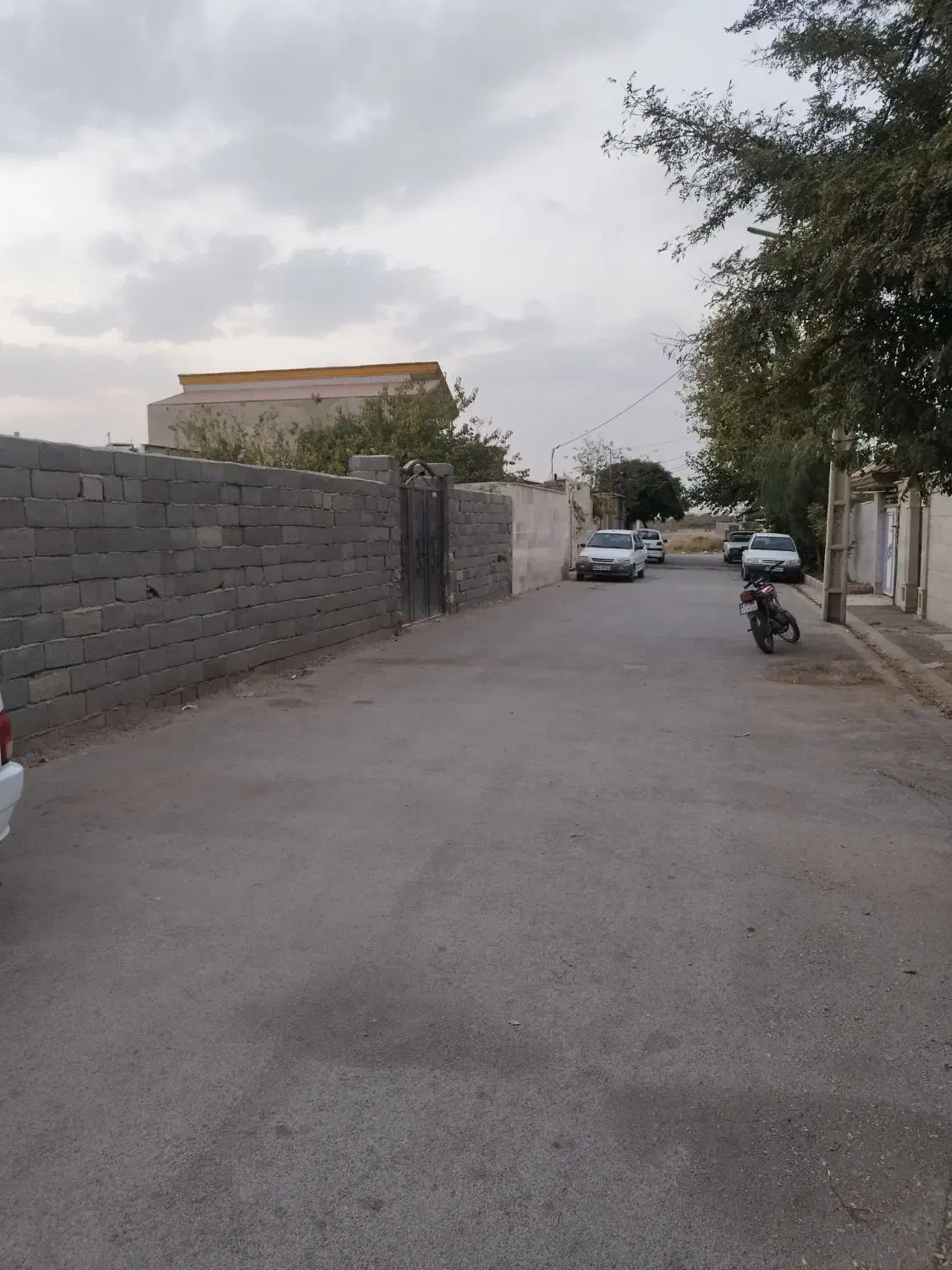 زمین چهار دیواری شده سند تک برگ (داخل بافت)|فروش زمین و ملک کلنگی|هشتگرد, هشتگرد قدیم|دیوار