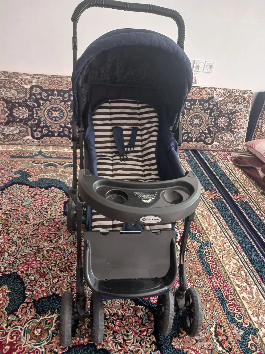 کالسکه اسپرت بچگانه|کالسکه و لوازم جانبی|سبزوار, قلعه‌نو دهزار|دیوار