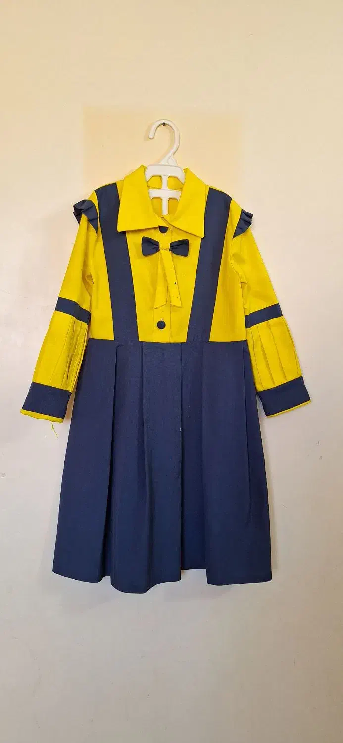 تعدادی لباس دخترانه|کفش و لباس بچه|بیرجند, |دیوار