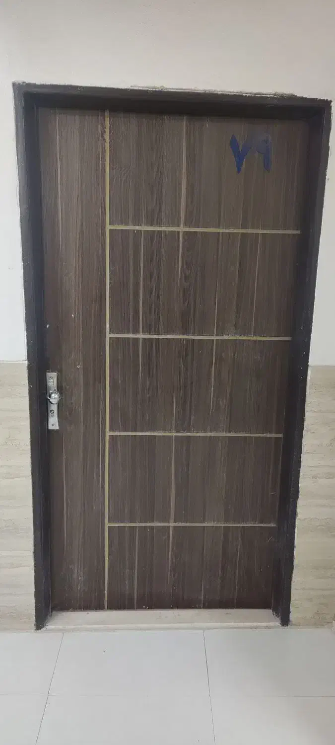 درب چوبی ورودی|مصالح و تجهیزات ساختمان|اصفهان, کوی شهید کشوری|دیوار