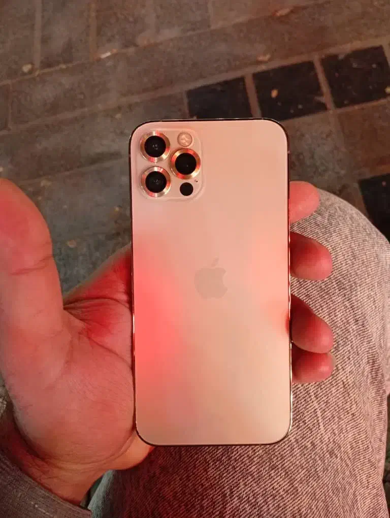 آیفون 12pro سالم بدون خط خش|موبایل|ری, شهید بهشتی|دیوار