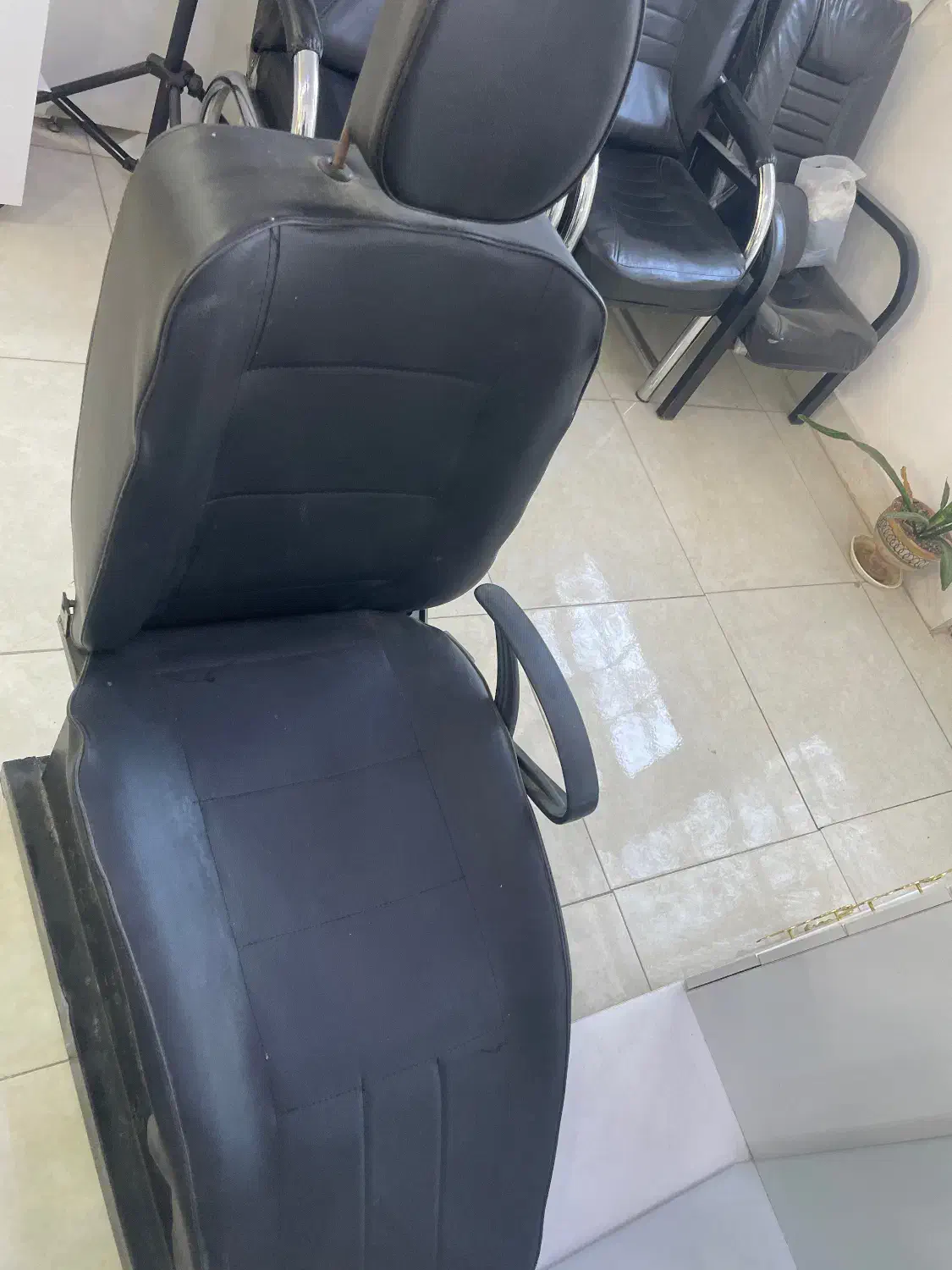 صندلی اصلاح درقاین|آرایشگاه و سالنهای زیبایی|قائن, |دیوار