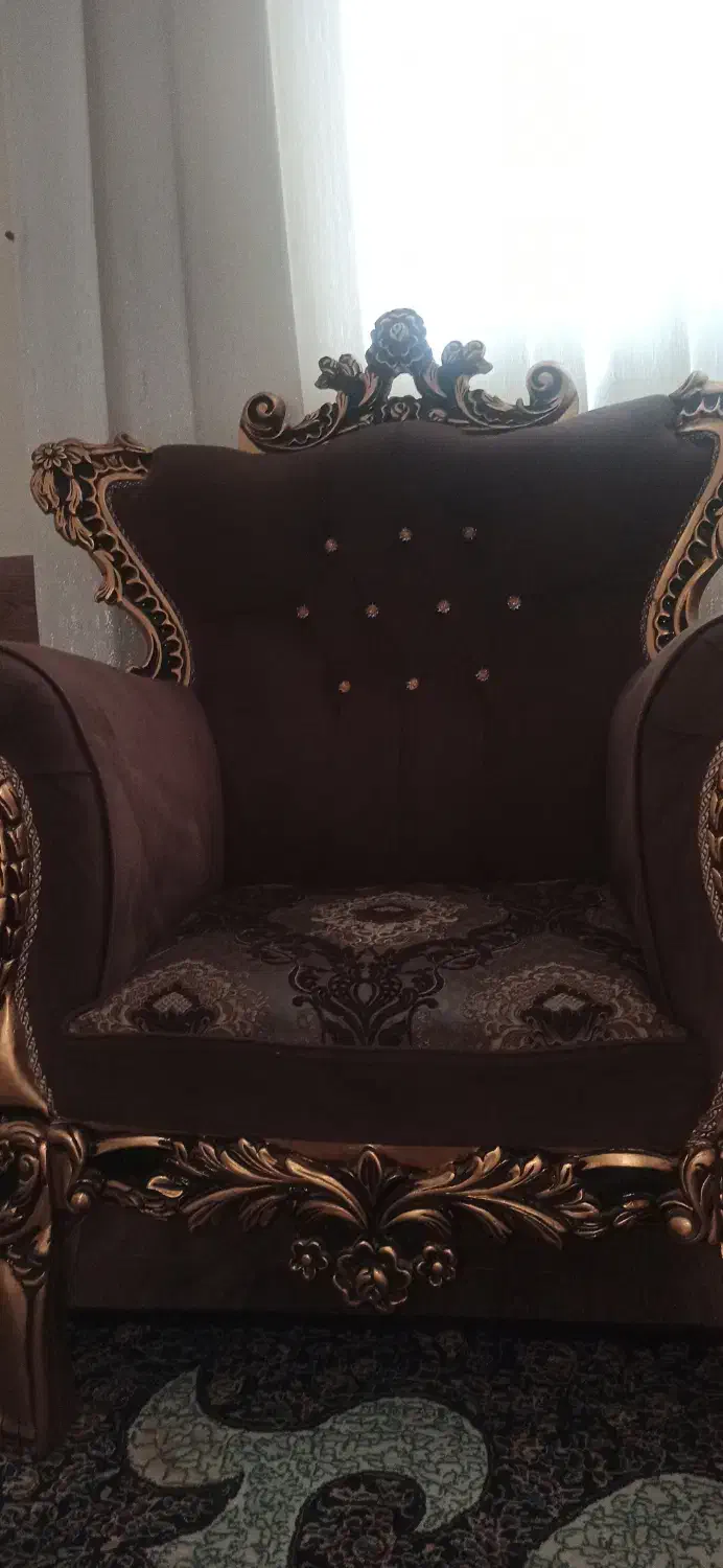 مبل 7نفره رزین همراه میز وعسلی|مبلمان خانگی و میز عسلی|شاهین‌شهر, گرگاب|دیوار