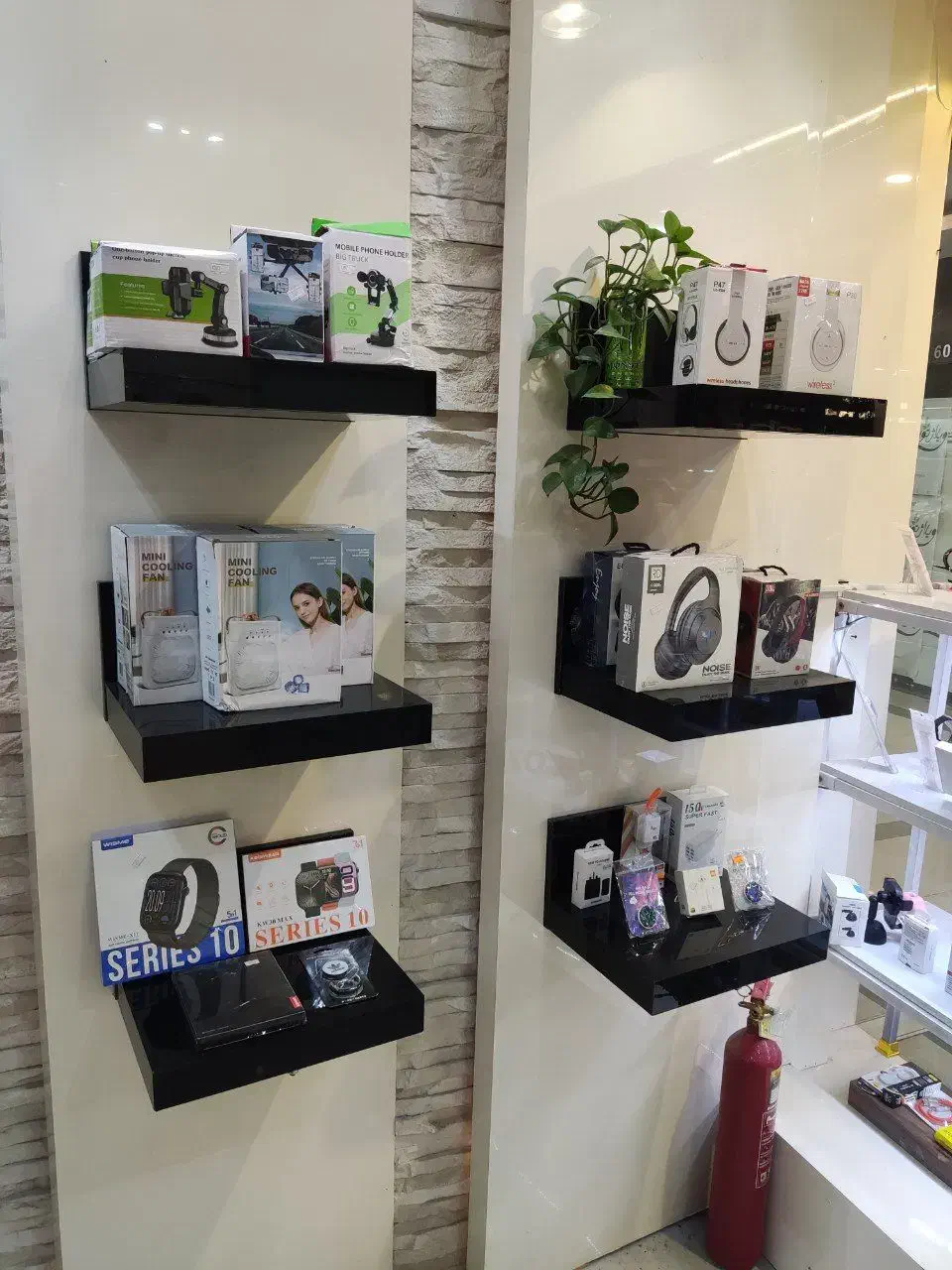 واگذاری کامل لوازم جانبی موبایل فول لوازم و پر|لوازم جانبی موبایل و تبلت|مشهد, ویلاشهر|دیوار