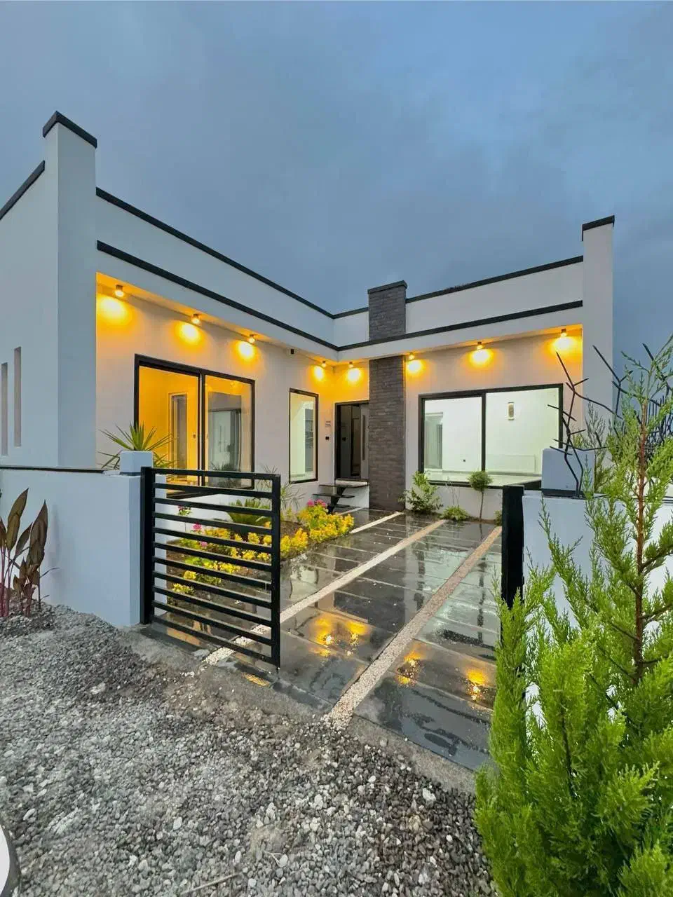 ویلامدرن نوساخت با روف ویو جنگل شیک و دنج آروم|فروش خانه و ویلا|چمستان, |دیوار