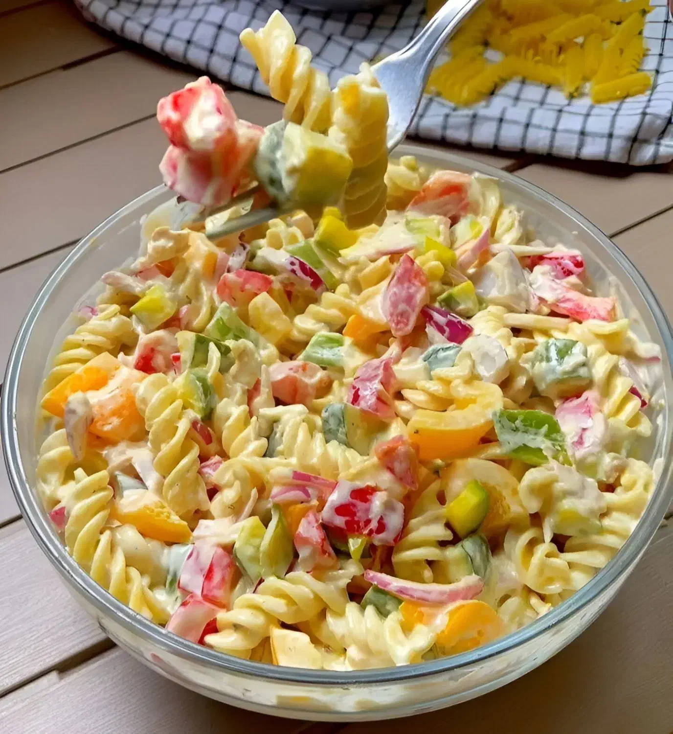 سفارش انواع سالاد و غذا و دسر|خدمات پذیرایی، مراسم|کاشان, باغ فین|دیوار