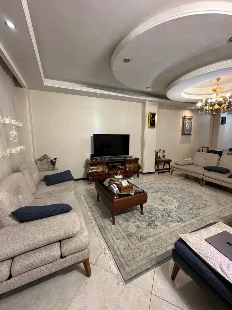 آپارتمان 100متری برخیابان دامپزشکی