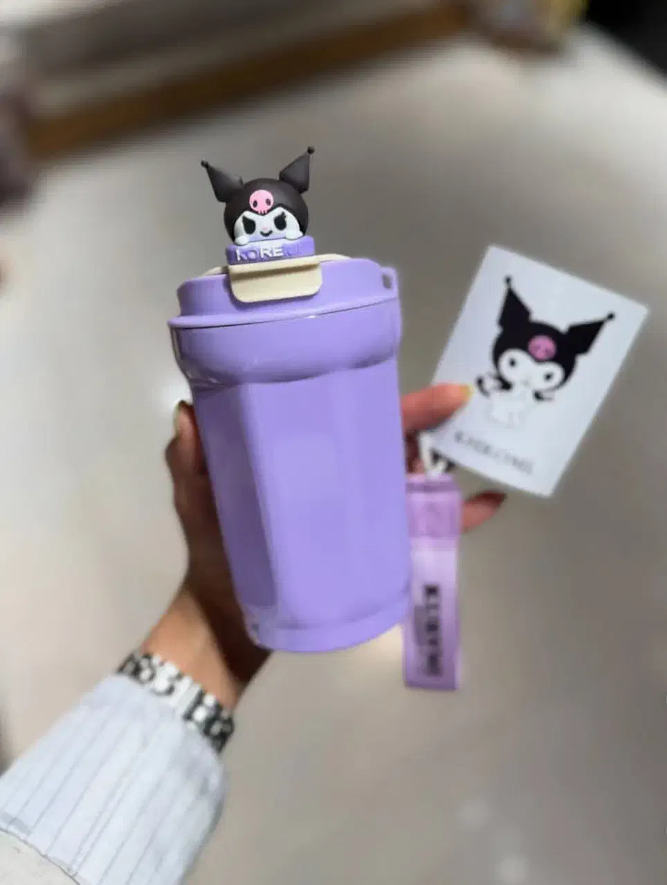 ظرف غذا و بطری آب|اسباب و اثاث بچه|بندر کنگان, |دیوار