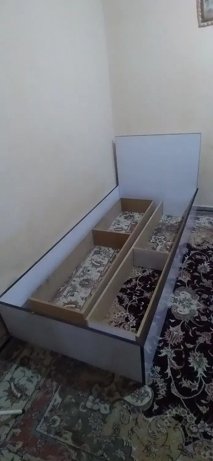 تخت خواب ی نفر سالم تمیز ام دی اف نوپان تمیز|تخت و سرویس خواب|رامهرمز, |دیوار