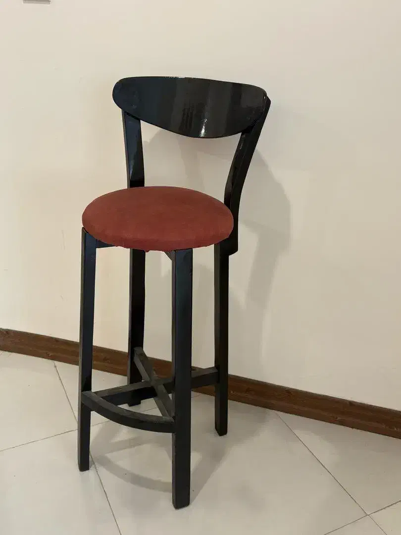 صندلی پایه بلند چوبی( اپنی)|صندلی و نیمکت|شیراز, سیلو|دیوار