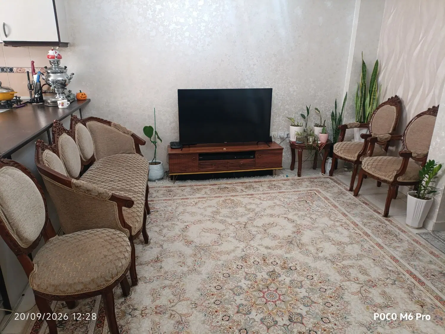 مبل استیل ۹ نفره چوب گردو مدل فرح سه گل|مبلمان خانگی و میز عسلی|تهران, خانیآباد|دیوار