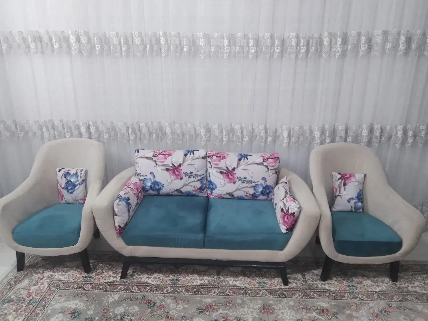 دو دست مبل|مبلمان خانگی و میز عسلی|بیرجند, |دیوار
