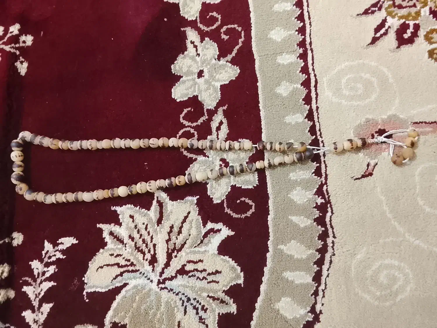 تسبیح هسته خرما|کلکسیون اشیاء عتیقه|جهرم, |دیوار