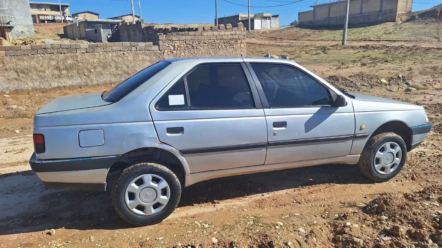 پژو ۴۰۵ نقره ای|خودرو سواری و وانت|دهدشت, |دیوار