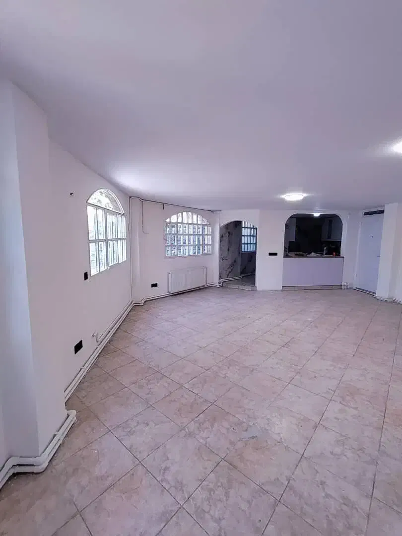 ۱۴۰ متر/ ۳ پارکینگ / موقعیت اداری / مسکونی / مخبری