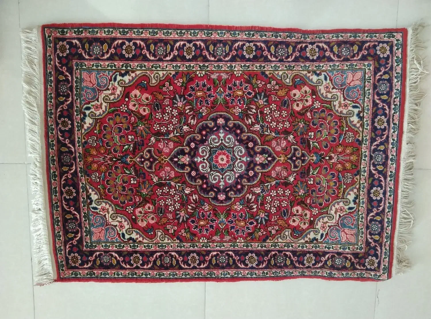 یک عدد فرش پشتی|فرش|ملایر, |دیوار